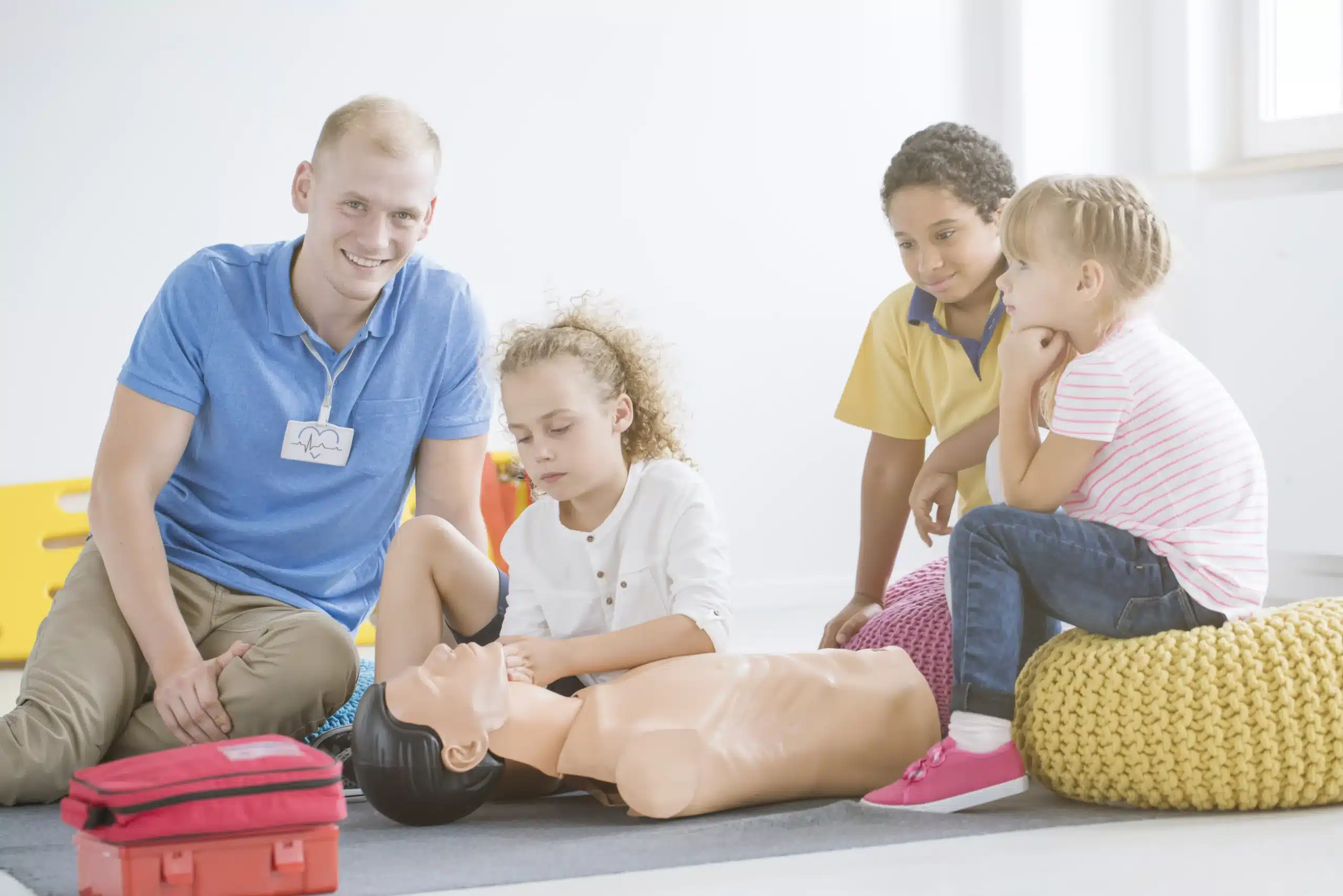 CPR & First Aid Classes in Oakland: Your Guide